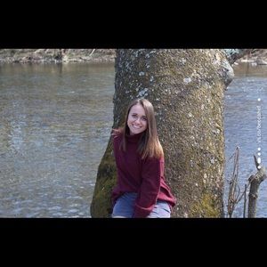 Meet your Posher, Becca